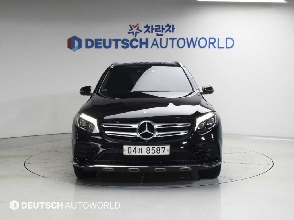 벤츠 GLC 클래스 GLC클래스 X253 GLC 300 4MATIC AMG LINE 이미지 3