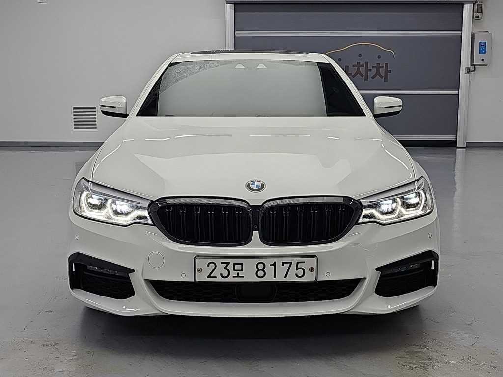 BMW 5시리즈 5시리즈 (G30) 530i M 스포츠 플러스 이미지 2