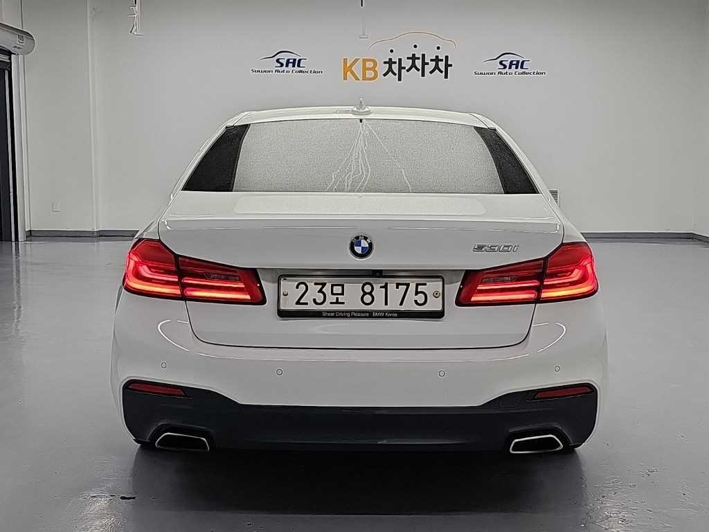 BMW 5시리즈 5시리즈 (G30) 530i M 스포츠 플러스 이미지 3