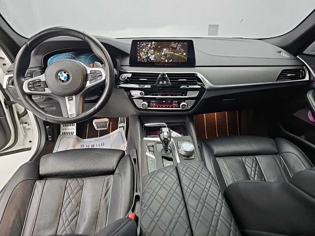 BMW 5시리즈 5시리즈 (G30) 530i M 스포츠 플러스 이미지 7