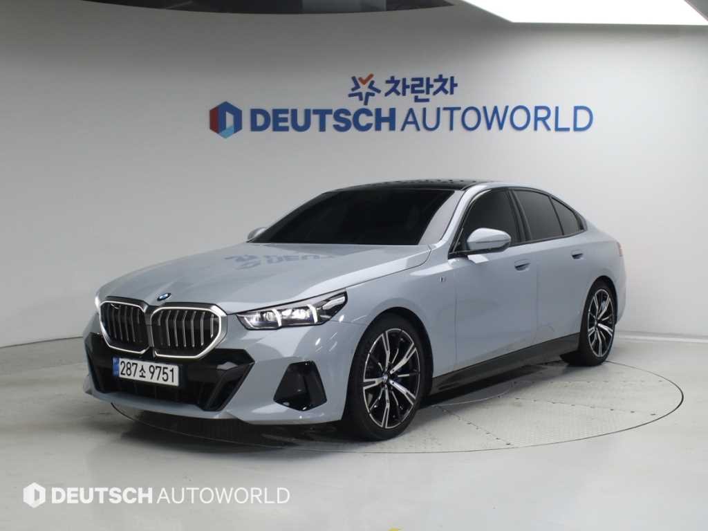 BMW 5시리즈 5시리즈 (G60) 530i xDrive M 스포츠 이미지 1