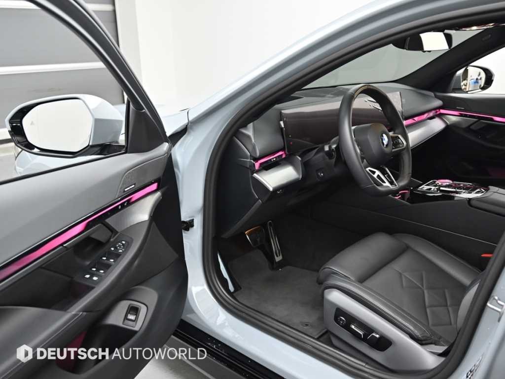 BMW 5시리즈 5시리즈 (G60) 530i xDrive M 스포츠 이미지 11