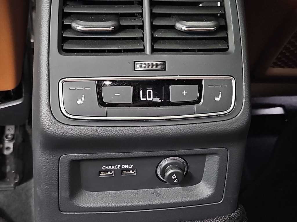 아우디 A5 A5 (F5) 40 TFSI 콰트로 프리미엄 스포트백 이미지 13