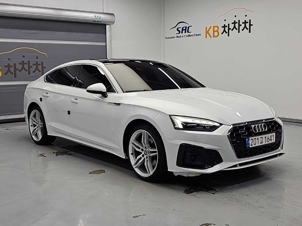 아우디 A5 A5 (F5) 40 TFSI 콰트로 프리미엄 스포트백 이미지 4