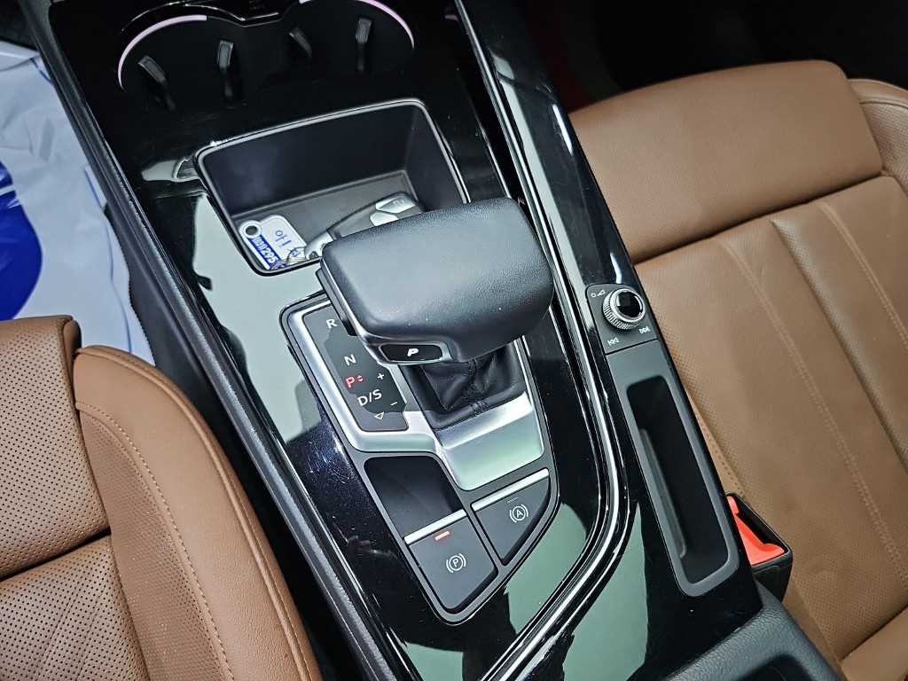 아우디 A5 A5 (F5) 40 TFSI 콰트로 프리미엄 스포트백 이미지 8