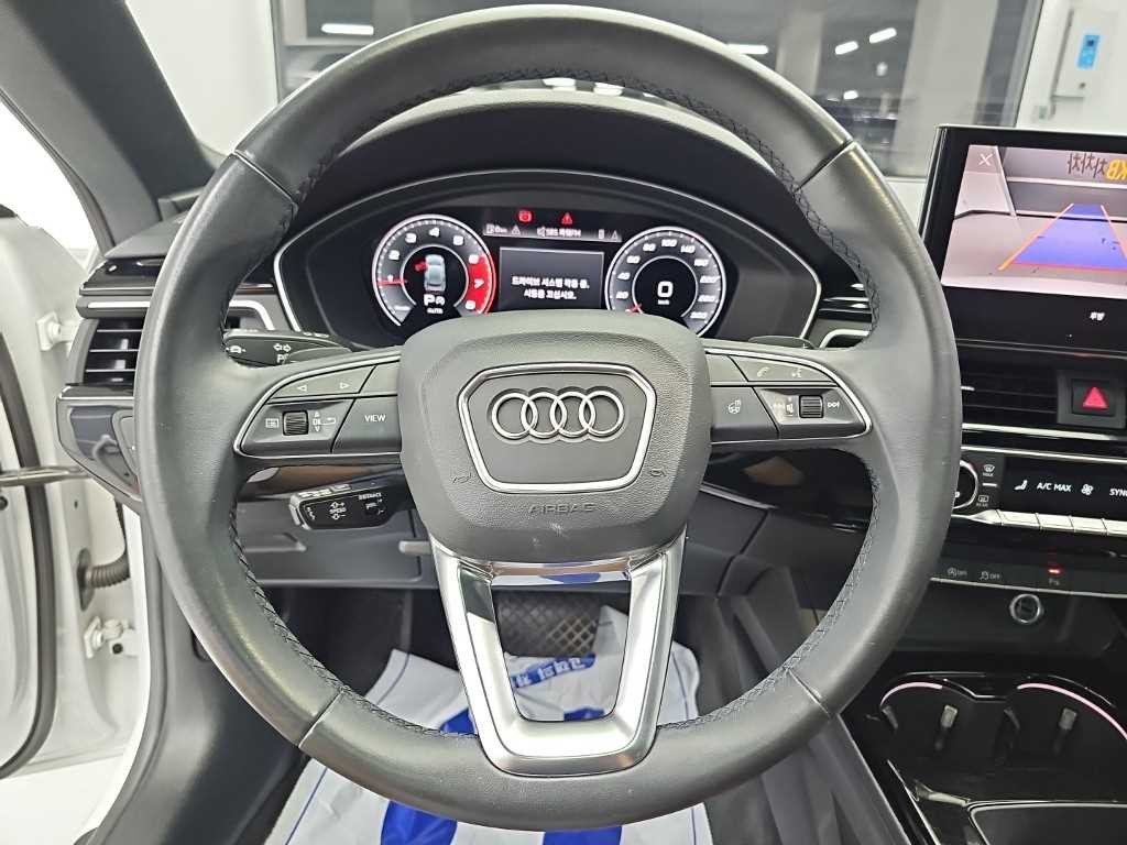 아우디 A5 A5 (F5) 40 TFSI 콰트로 프리미엄 스포트백 이미지 9