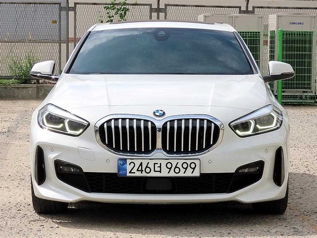 BMW 1시리즈 1시리즈 (F40) 118d M 스포츠 이미지 1
