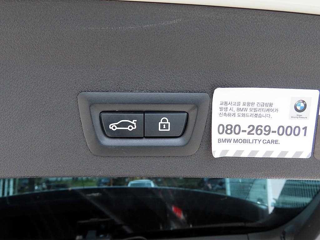 BMW 1시리즈 1시리즈 (F40) 118d M 스포츠 이미지 17