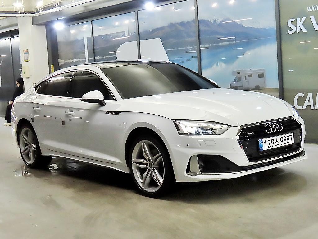 아우디 A5 A5 (F5) 40 TFSI 콰트로 스포트백 이미지 1
