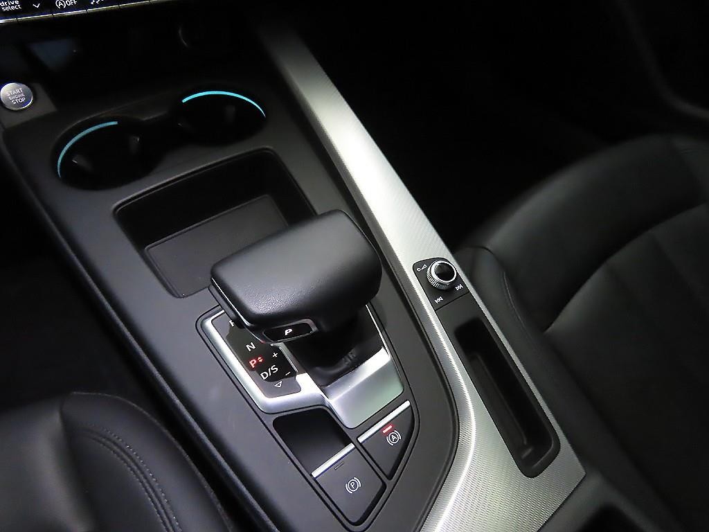 아우디 A5 A5 (F5) 40 TFSI 콰트로 스포트백 이미지 12