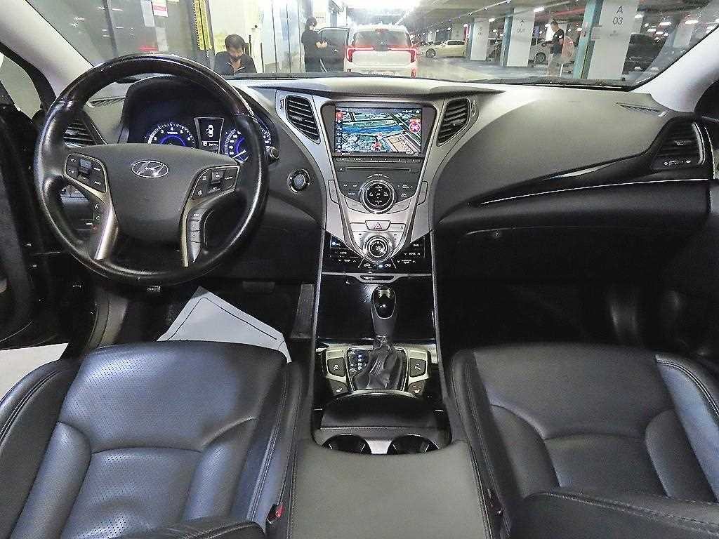 현대 그랜저 그랜저 HG HG240 LUXURY 이미지 10