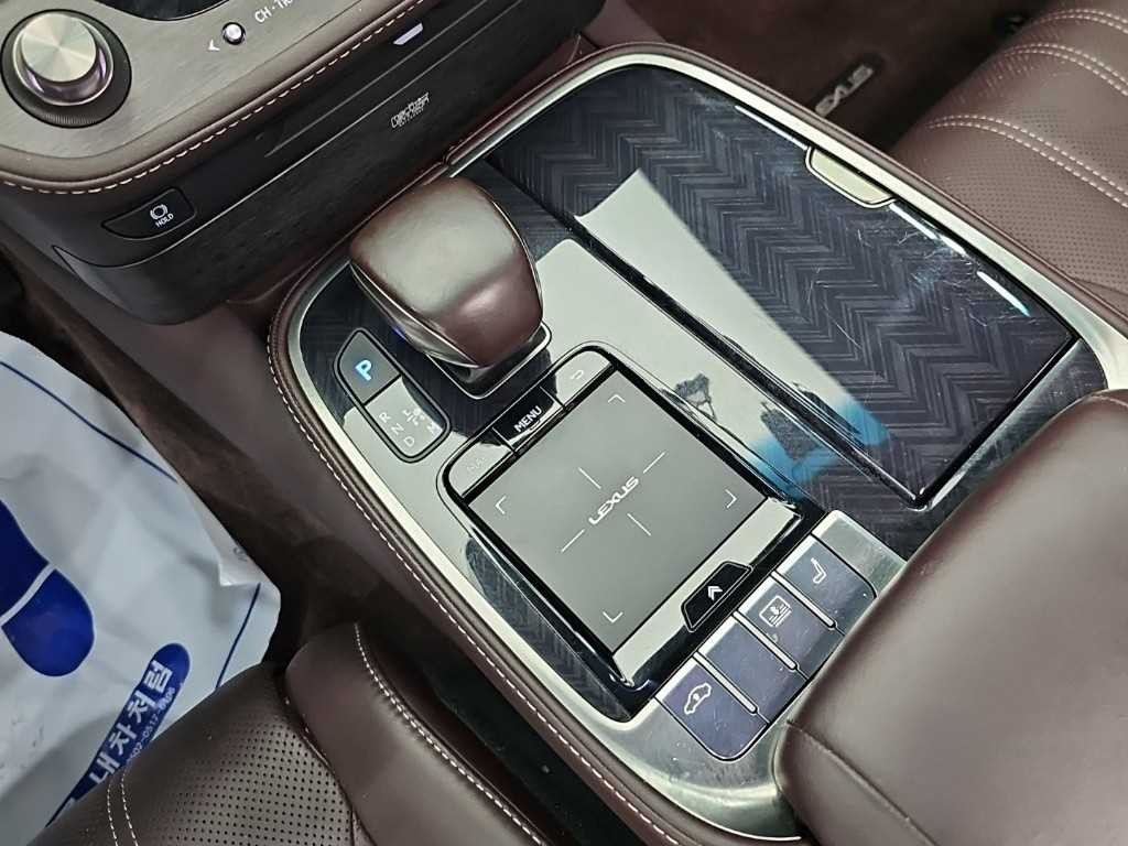 렉서스 LS LS500 3.5 럭셔리 AWD 이미지 8