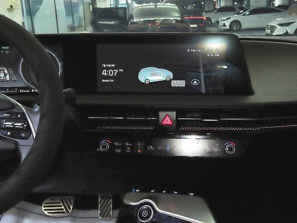 기아 EV6 롱레인지 AWD GT Line 이미지 11