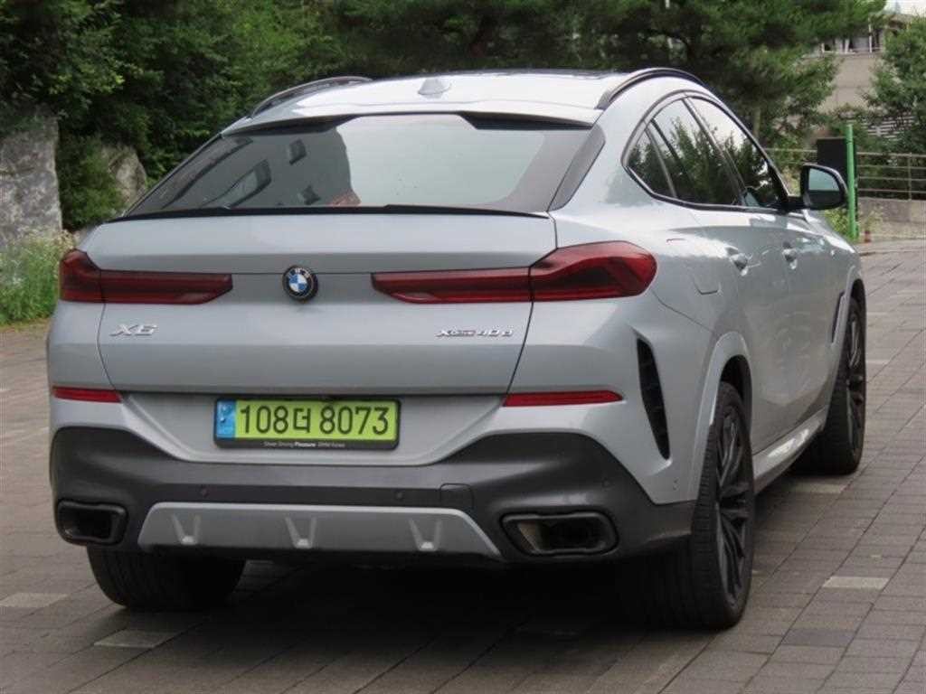 BMW X6 X6 (G06) xDrive 40d M 스포츠 온라인 익스클루시브 이미지 3