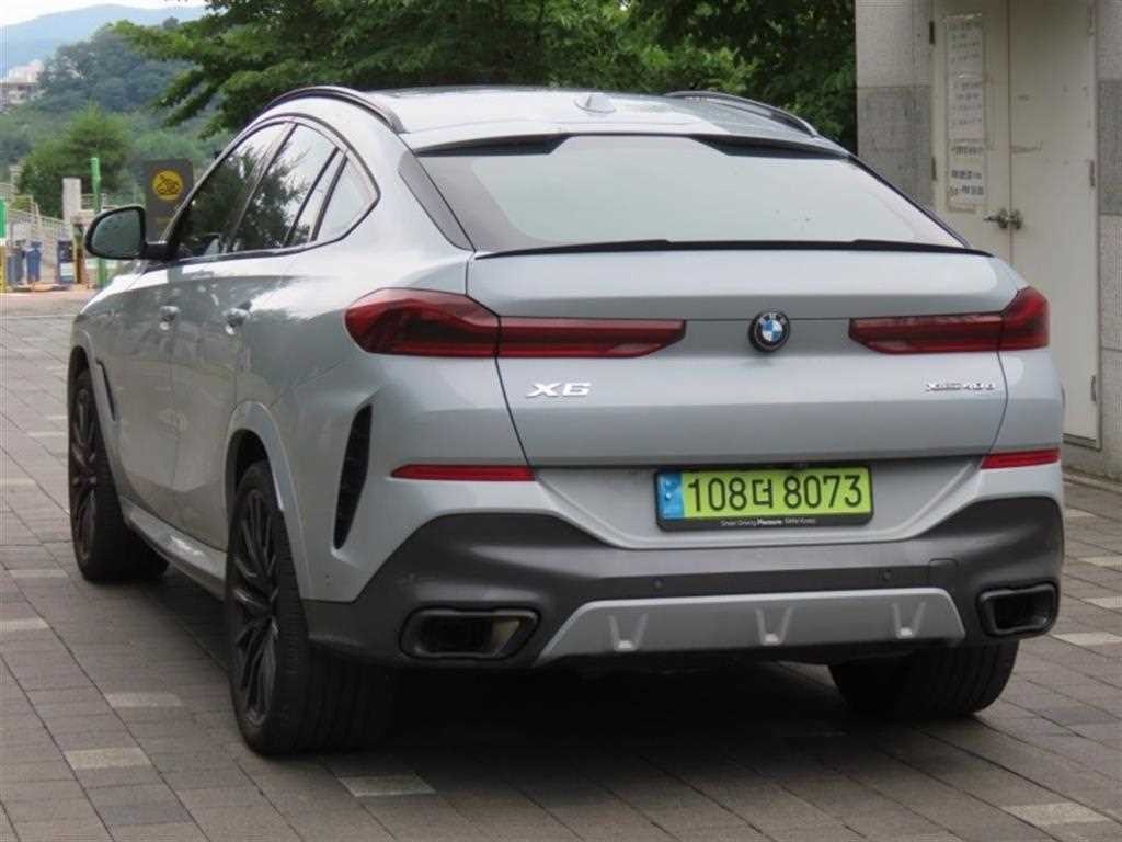 BMW X6 X6 (G06) xDrive 40d M 스포츠 온라인 익스클루시브 이미지 4