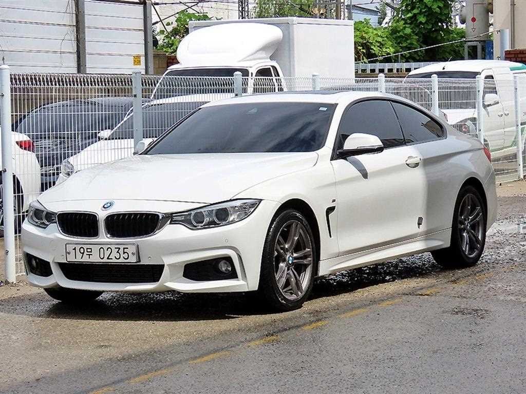 BMW 4시리즈 4시리즈 (F32) 420d xDRIVE 쿠페 M 스포츠 이미지 2