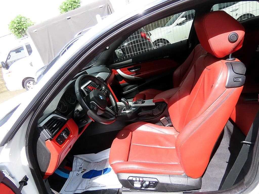 BMW 4시리즈 4시리즈 (F32) 420d xDRIVE 쿠페 M 스포츠 이미지 5