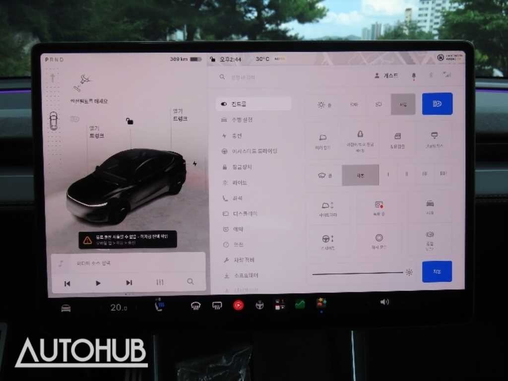 테슬라 모델 Y 롱 레인지 이미지 8