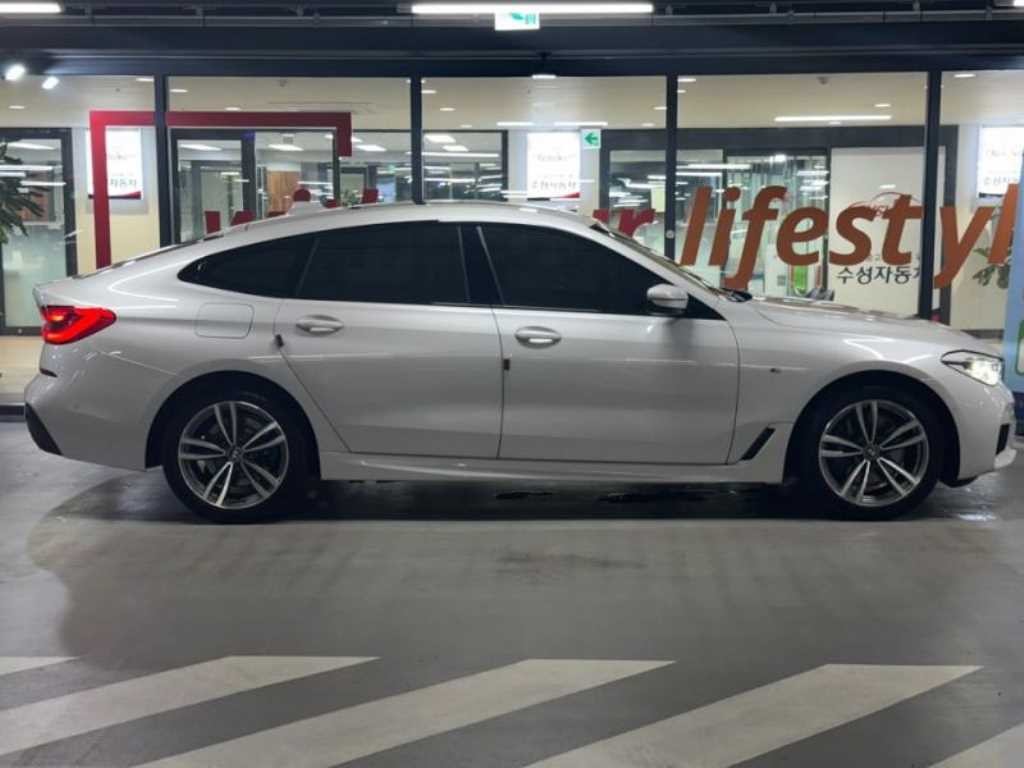 BMW 그란투리스모 6시리즈 GT (G32) 630i xDrive M 스포츠 이미지 3