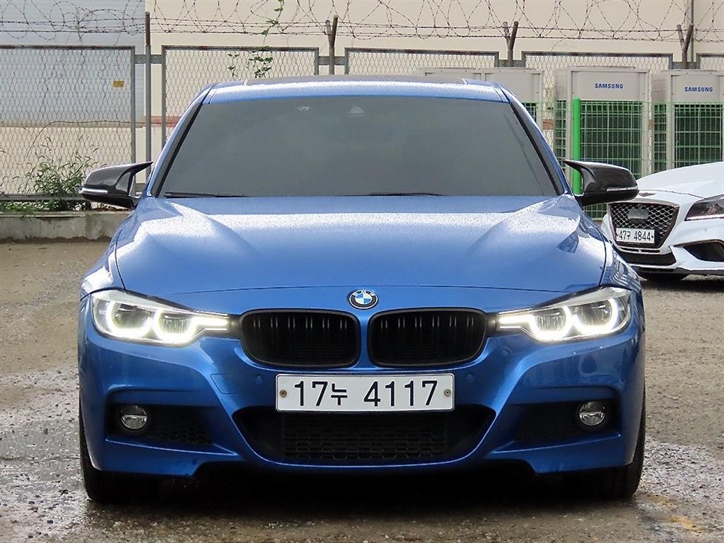 BMW 3시리즈 3시리즈 (F30) 320i M 스포츠 이미지 1