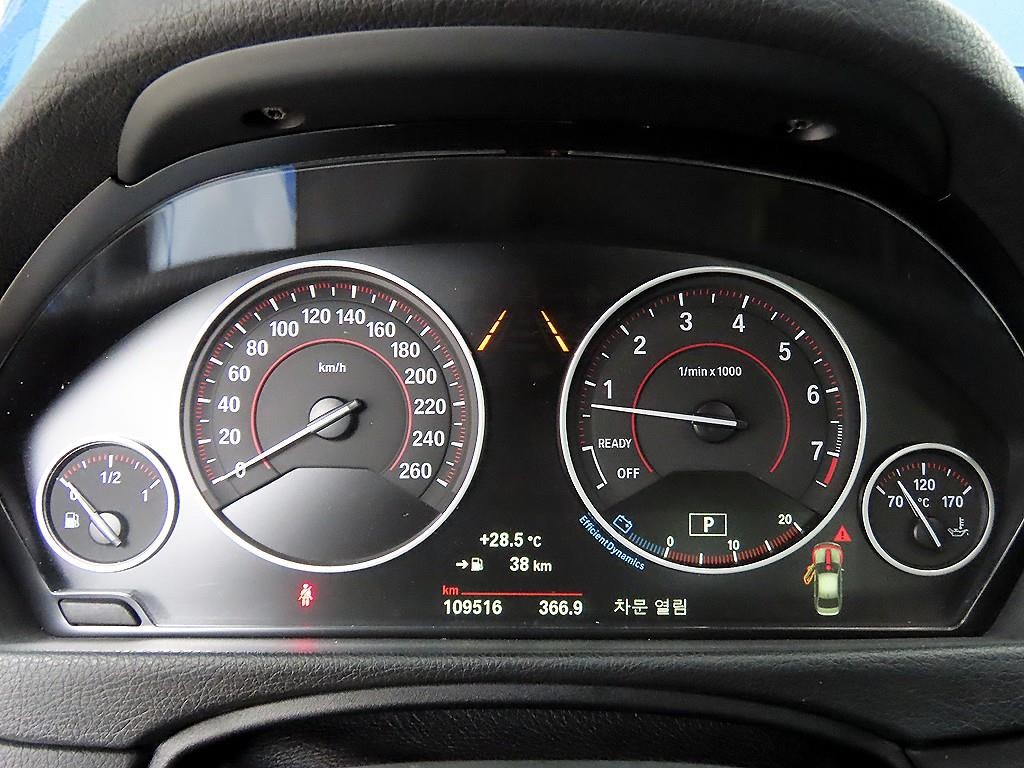 BMW 3시리즈 3시리즈 (F30) 320i M 스포츠 이미지 9