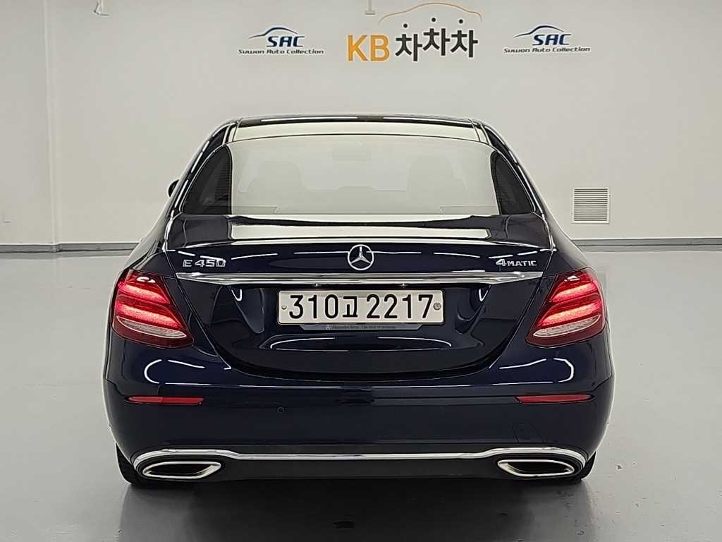 벤츠 E 클래스 E-클래스 W213 E450 4MATIC 익스클루시브 이미지 2