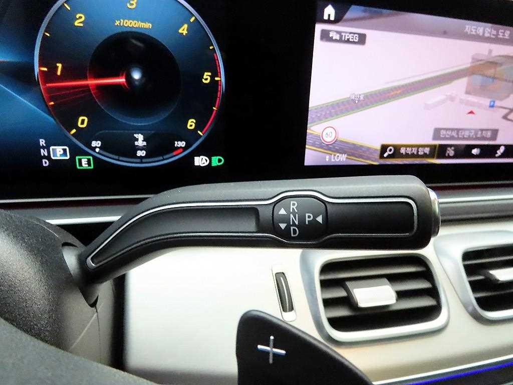 벤츠 GLE 클래스 GLE 클래스 W167 GLE 300d 4MATIC 이미지 10