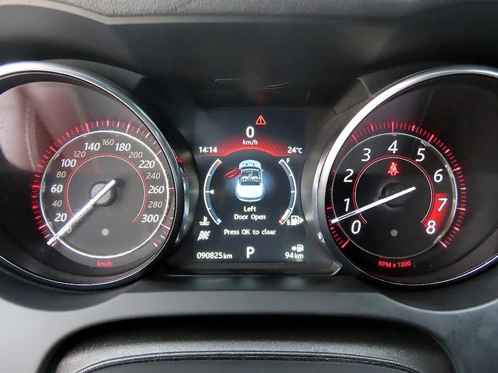 재규어 F-TYPE 3.0 S 컨버터블 AWD 이미지 13