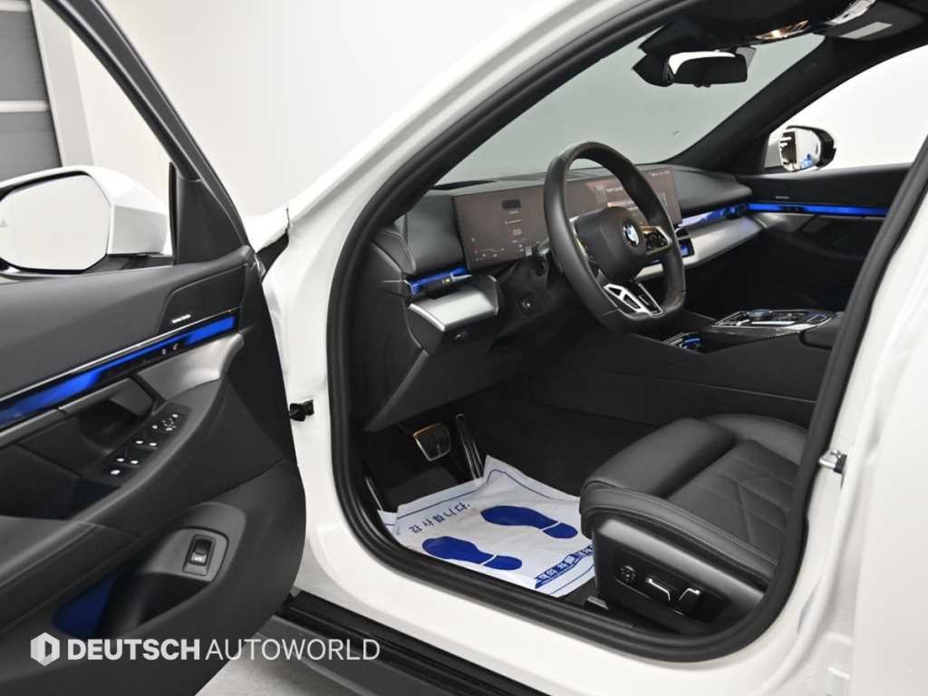 BMW 5시리즈 5시리즈 (G60) 520i M 스포츠 이미지 11