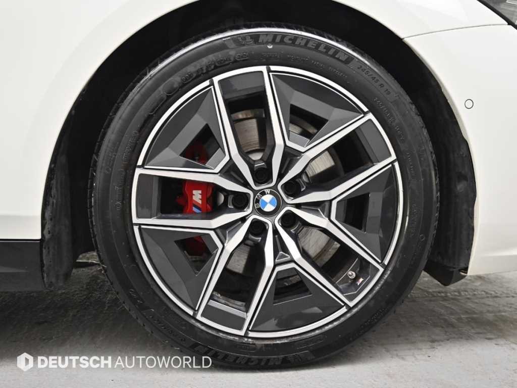BMW 5시리즈 5시리즈 (G60) 520i M 스포츠 이미지 5