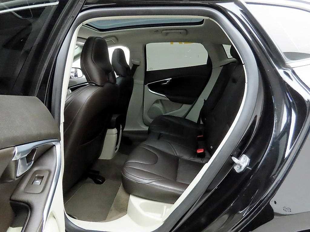 볼보 V40 D4 이미지 14