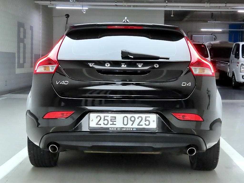 볼보 V40 D4 이미지 3