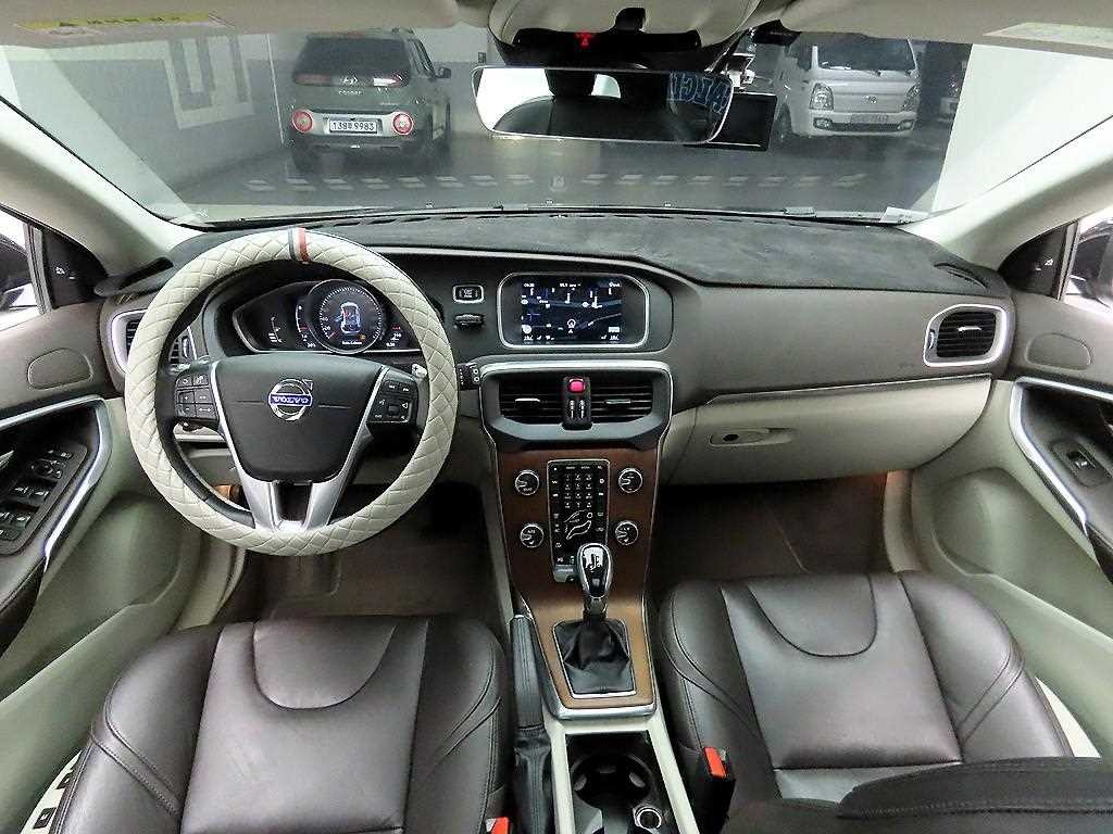 볼보 V40 D4 이미지 8