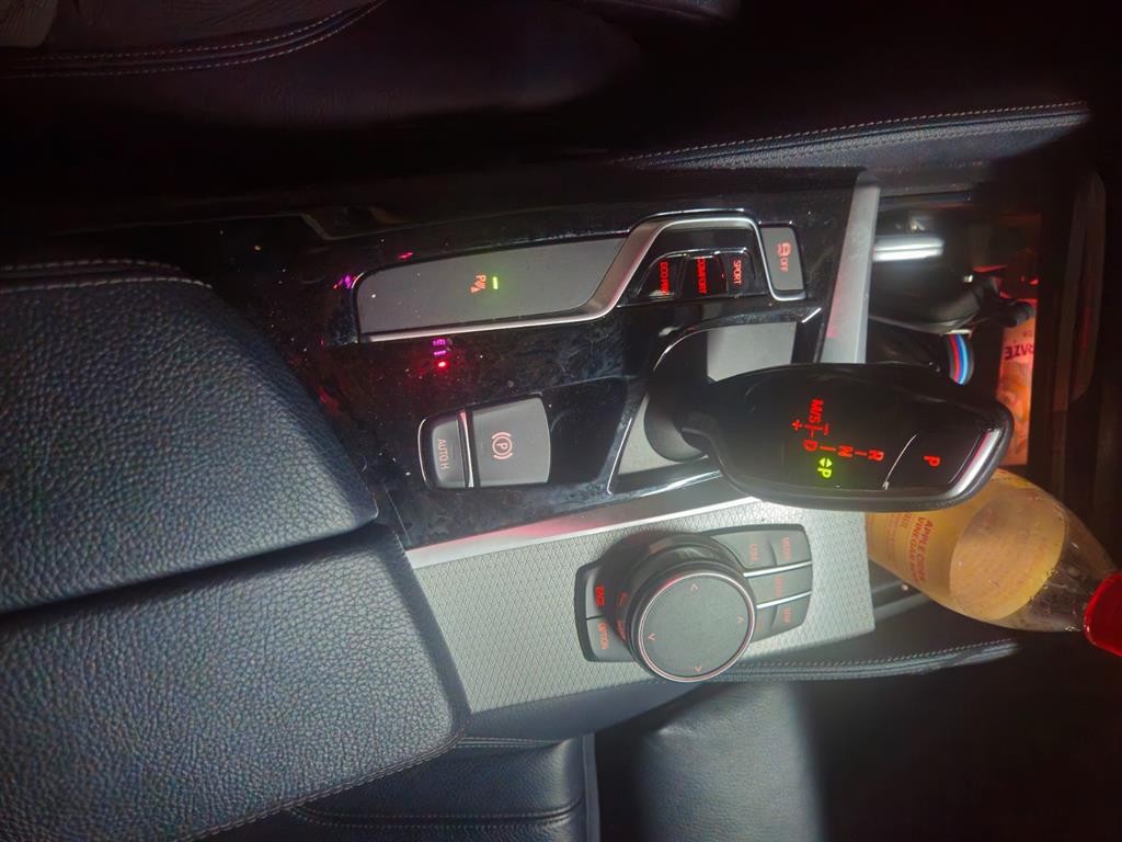 BMW 5시리즈 5시리즈 (G30) 520d M 스포츠 이미지 8