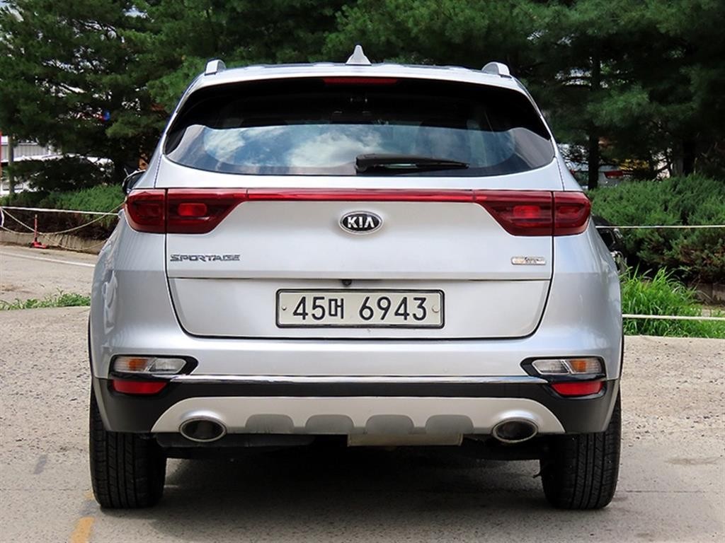 기아 스포티지 스포티지 더 볼드 2.0 디젤 2WD 프레스티지 이미지 4