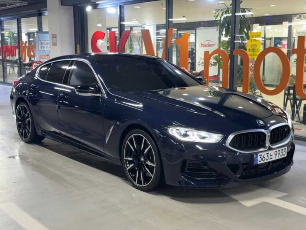 BMW 8시리즈 8시리즈 (G15) M850i xDrive 그란 쿠페 이미지 2
