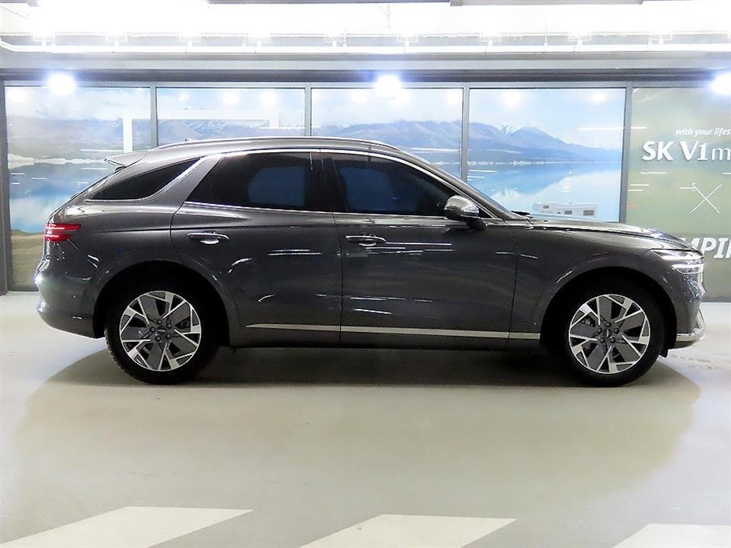제네시스 GV70 일렉트리파이드 GV70 e-AWD 이미지 3