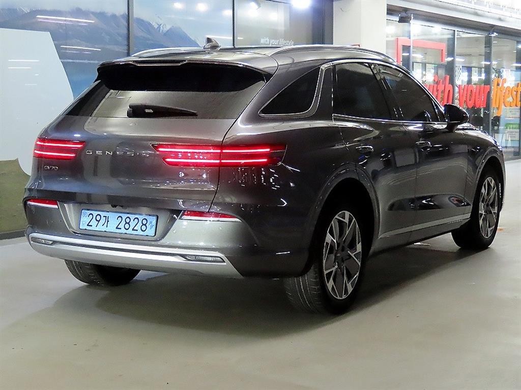 제네시스 GV70 일렉트리파이드 GV70 e-AWD 이미지 4