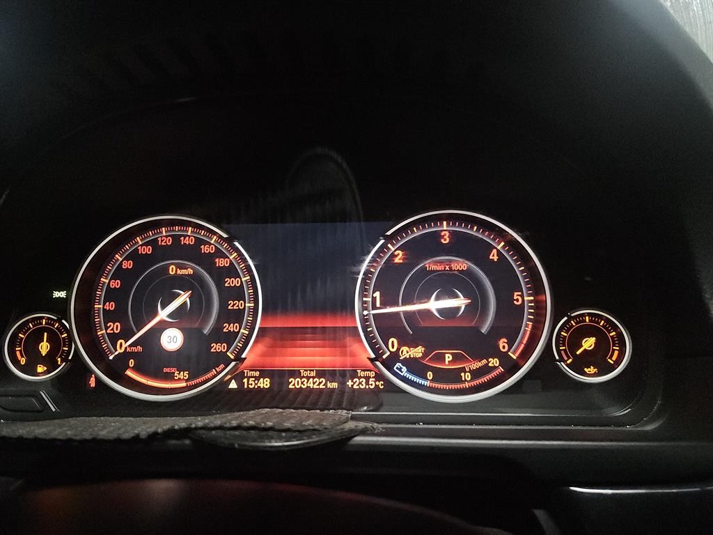 BMW 5시리즈 5시리즈 (F10) 520d xDrive M 에어로다이나믹 이미지 7
