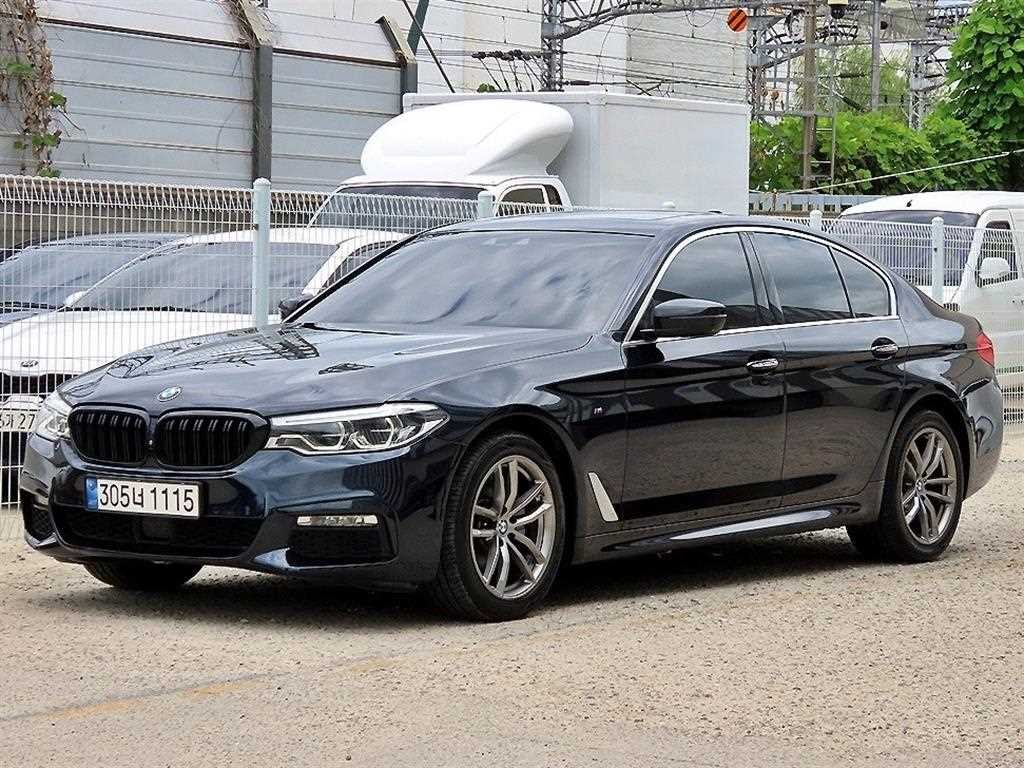 BMW 5시리즈 5시리즈 (G30) 520d xDrive M 스포츠 플러스 이미지 2