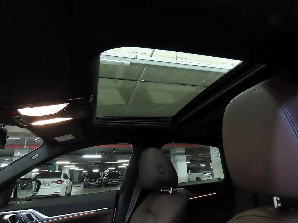 BMW i4 eDrive 40 M 스포츠 프로 이미지 15
