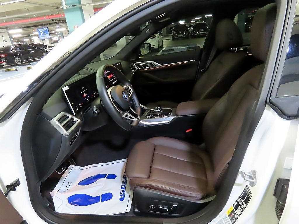 BMW i4 eDrive 40 M 스포츠 프로 이미지 6