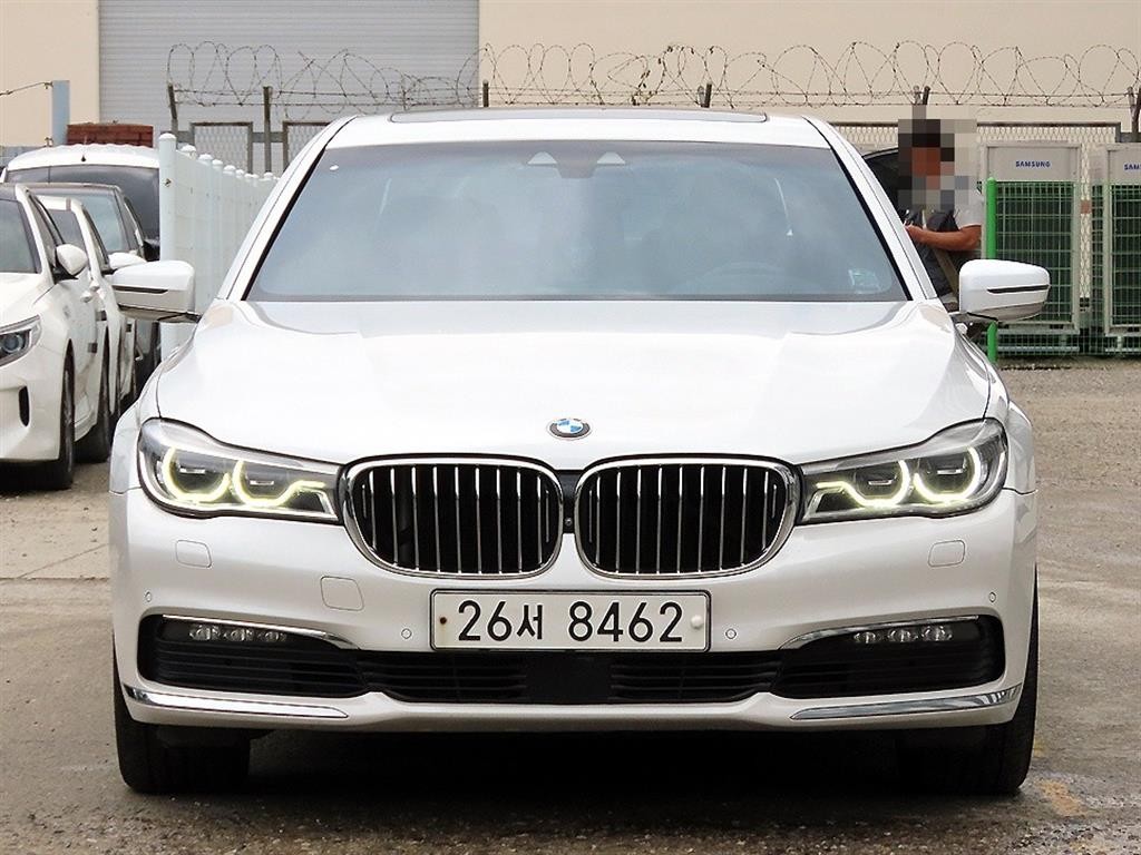 BMW 7시리즈 7시리즈 (G11) 730d xDrive 이미지 1