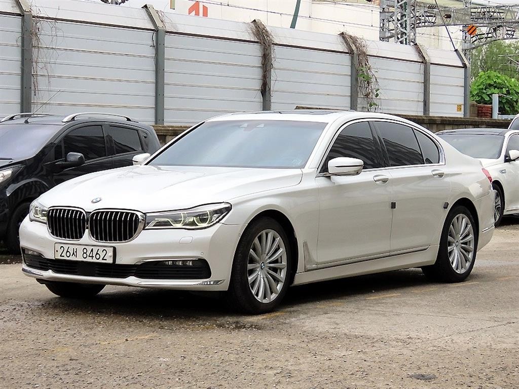 BMW 7시리즈 7시리즈 (G11) 730d xDrive 이미지 2