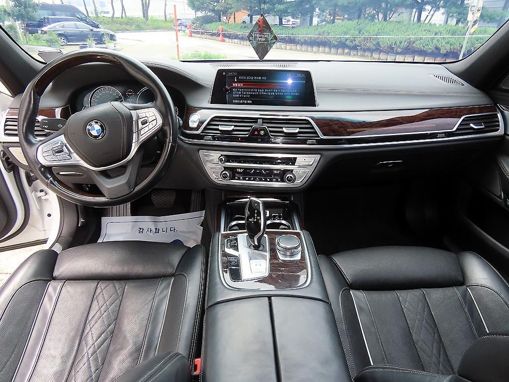 BMW 7시리즈 7시리즈 (G11) 730d xDrive 이미지 7