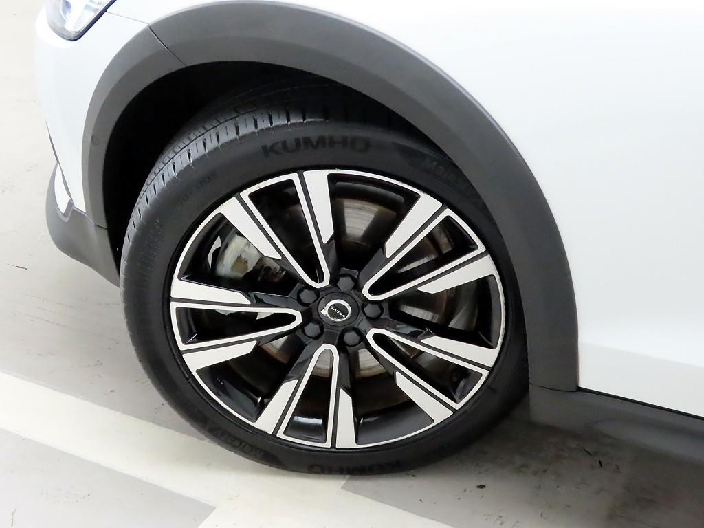 볼보 V60 V60 크로스 컨트리 2세대 2.0 B5 프로 AWD 이미지 19