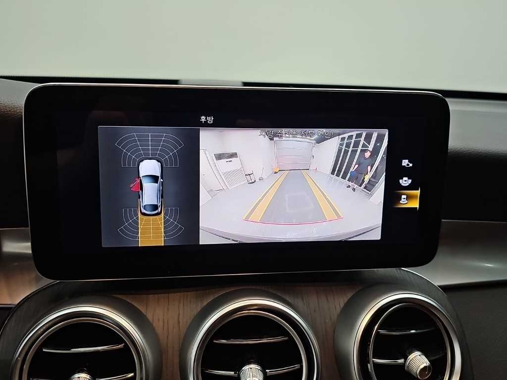 벤츠 GLC 클래스 GLC클래스 X253 GLC 300 e 4MATIC 쿠페 이미지 16