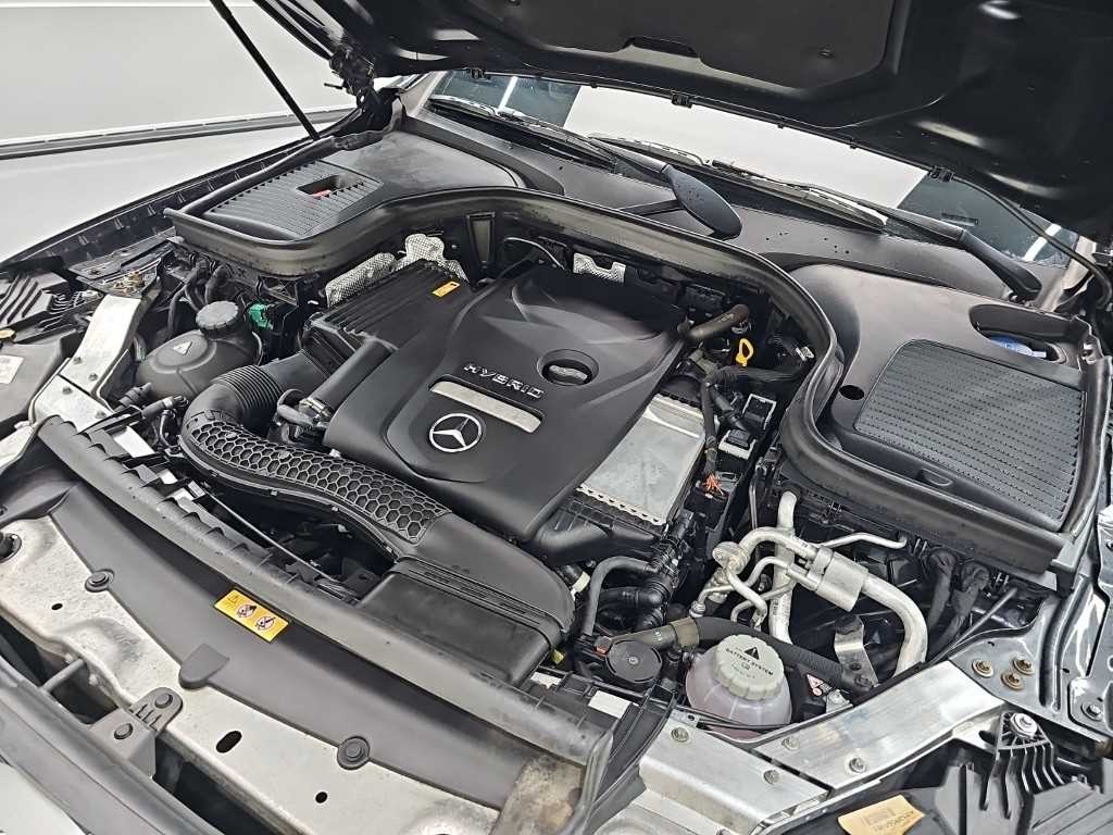 벤츠 GLC 클래스 GLC클래스 X253 GLC 300 e 4MATIC 쿠페 이미지 5