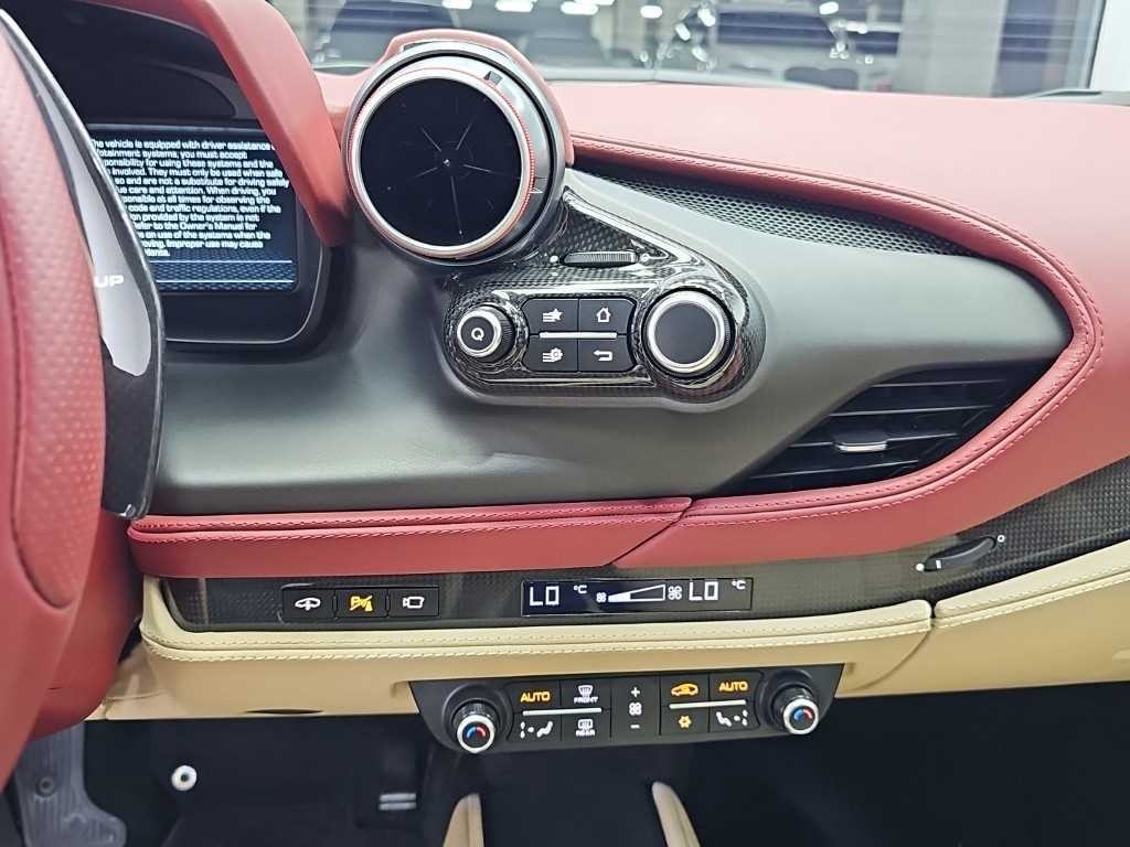 페라리 F8 F8 스파이더 3.9 V8 이미지 10