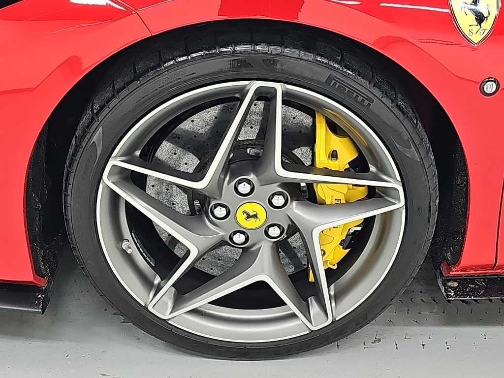 페라리 F8 F8 스파이더 3.9 V8 이미지 19